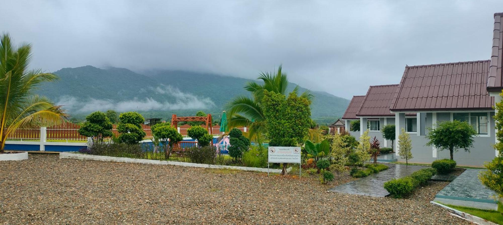 Poonsap Homestay Nan Exterior foto