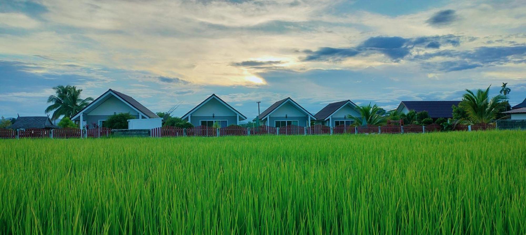 Poonsap Homestay Nan Exterior foto